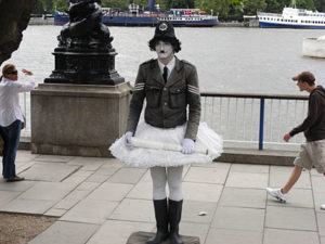 southbank human statue