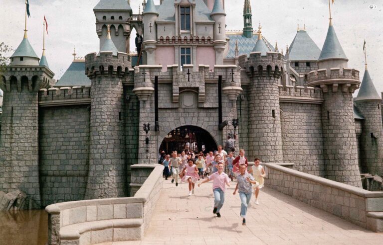 Melting Roads, Strikes And Escaped Tigers: Disneyland’s Opening Was Disastrous